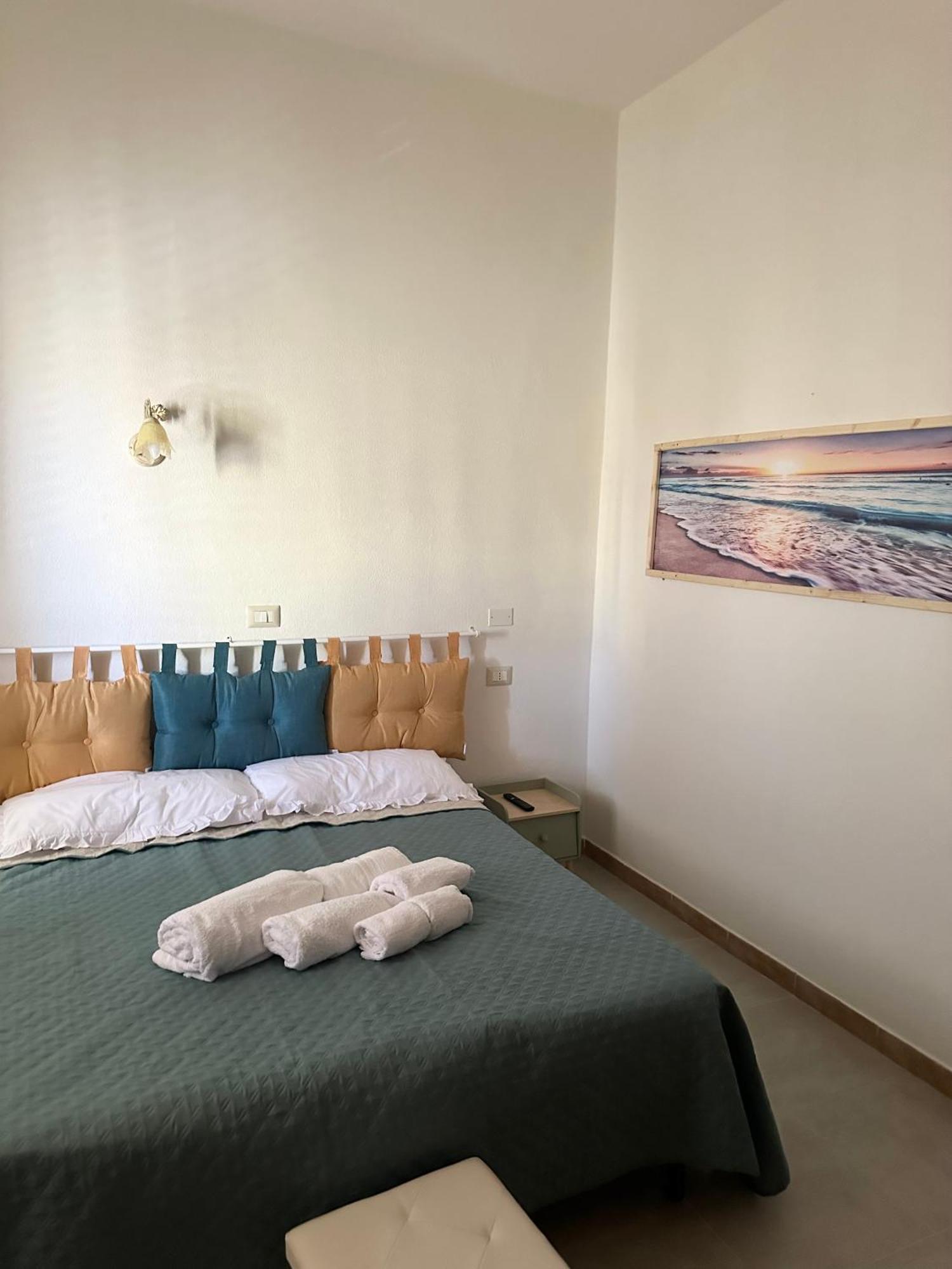 Moncici House Otel Porto Torres Dış mekan fotoğraf