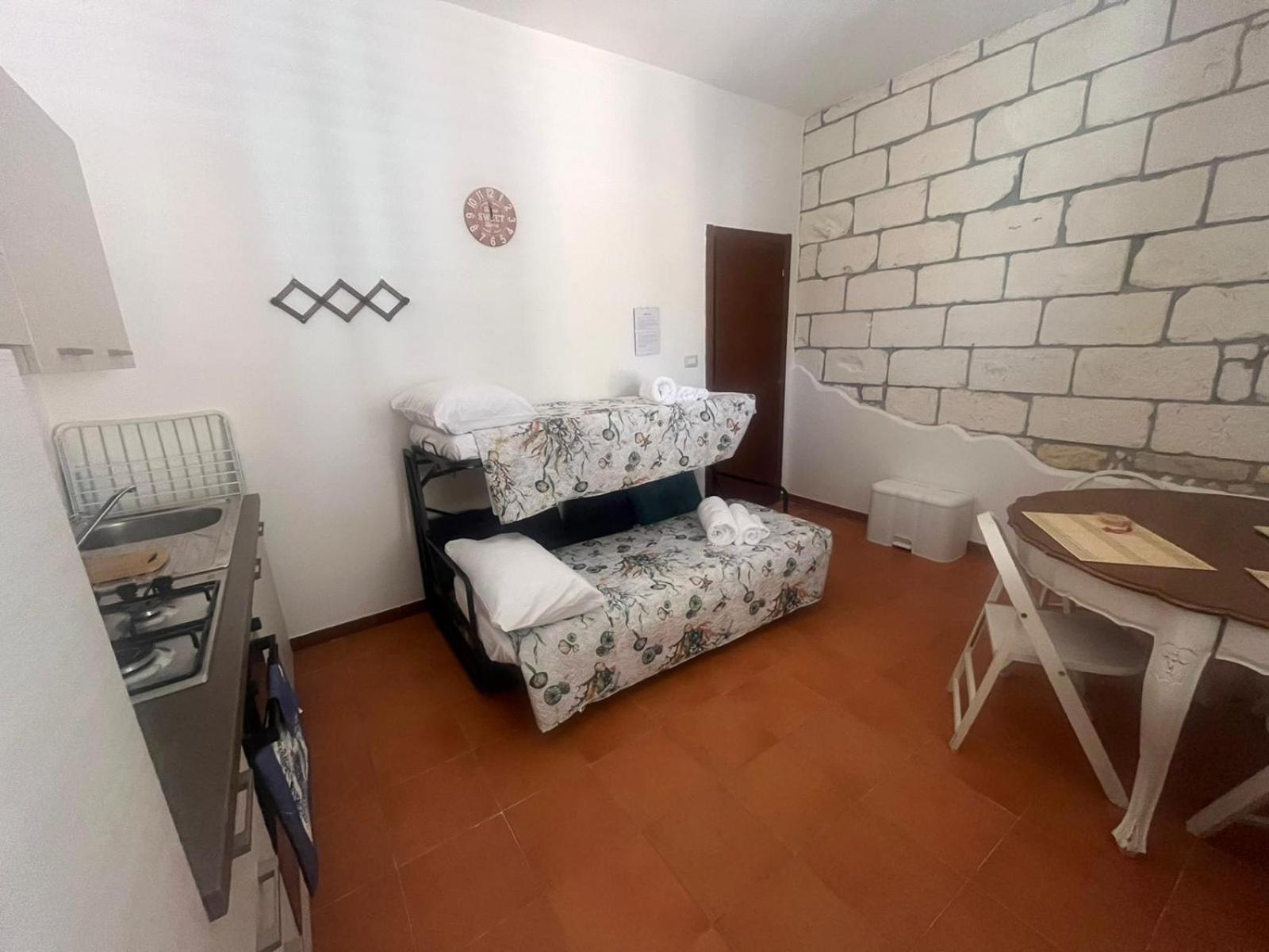 Moncici House Otel Porto Torres Dış mekan fotoğraf